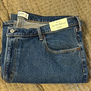 Abercrombie & Fitch Dark Blue ‘90s Relaxed Jeans